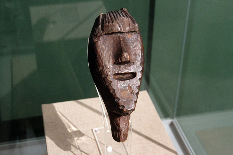 Следственный комитет ищет тех, кто распилил Шигирский идол в свердловском музее Следственный комитет ищет тех, кто распилил Шигирский идол в свердловском музее