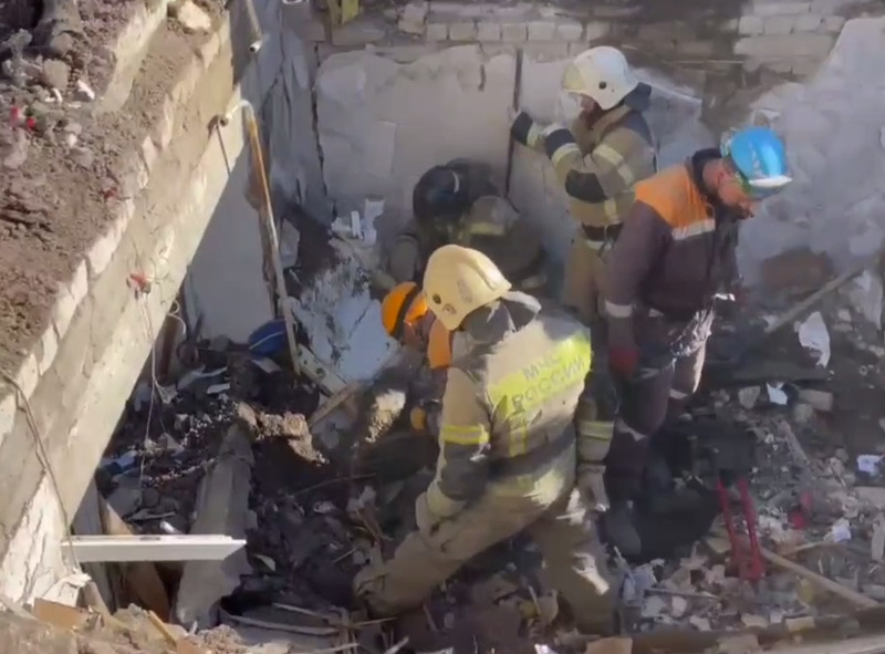 Взрыв бытового газа в Черкесске: число жертв увеличилось до пяти | МЧС России: пять человек погибли при взрыве газа в Черкесске Взрыв бытового газа в Черкесске: число жертв увеличилось до пяти | МЧС России: пять человек погибли при взрыве газа в Черкесске