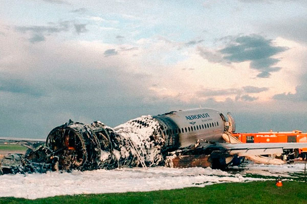 «Суперджет» в Шереметьево: МАК завершил расследование катастрофы и рекомендовал изменить конструкцию самолета | МАК завершил расследование катастрофы «Суперджета» и предложил изменения в конструкции «Суперджет» в Шереметьево: МАК завершил расследование катастрофы и рекомендовал изменить конструкцию самолета | МАК завершил расследование катастрофы «Суперджета» и предложил изменения в конструкции