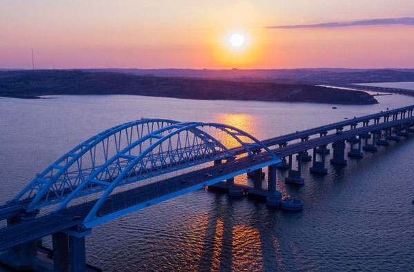 Крымский мост был временно перекрыт Крымский мост был временно перекрыт