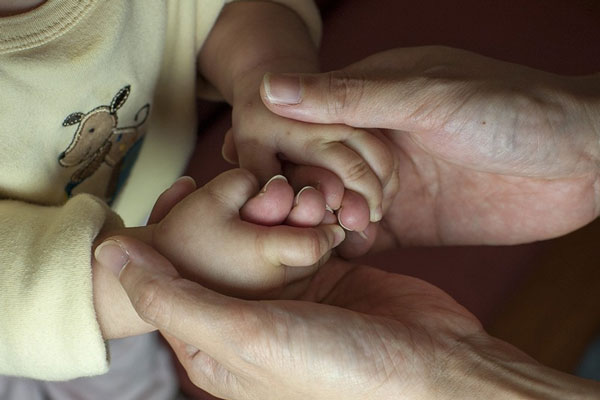 В уральском детском саду ребёнку перематывали руки пакетом и скотчем | В детском саду Екатеринбурга ребёнку перемотали руки пакетами и скотчем В уральском детском саду ребёнку перематывали руки пакетом и скотчем | В детском саду Екатеринбурга ребёнку перемотали руки пакетами и скотчем