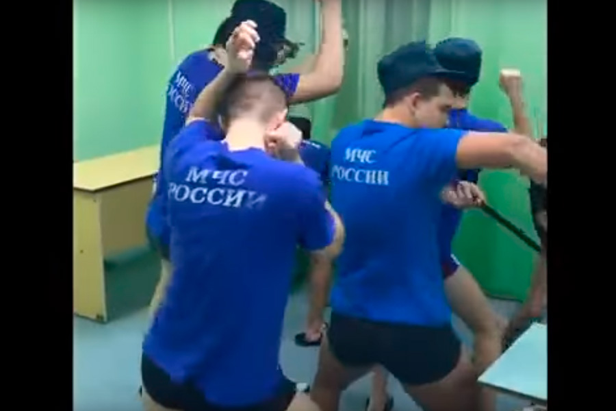 Уральские студенты записали клип в поддержку ульяновских курсантов Уральские студенты записали клип в поддержку ульяновских курсантов