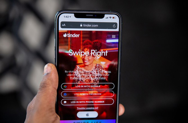 Tinder объявил об уходе из России Tinder объявил об уходе из России