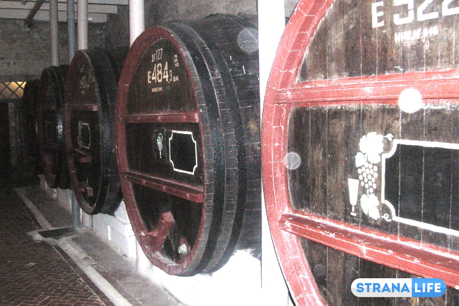 Поссориться и помириться в подвале «Абрау Дюрсо»