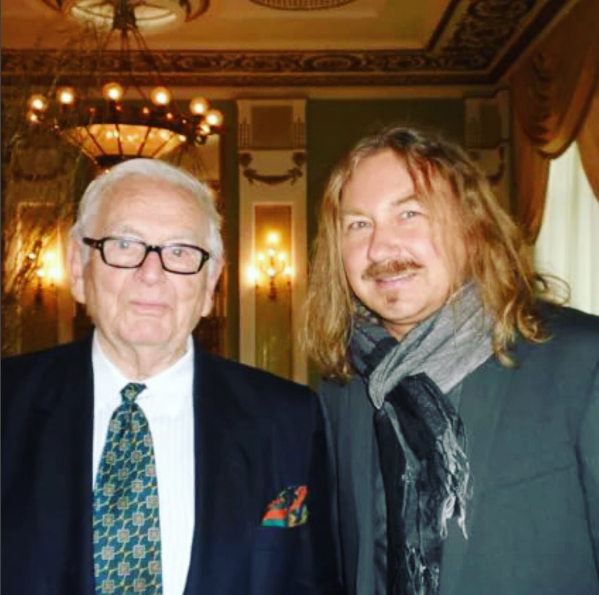 Игорь Николаев поделился уникальным снимком с Пьером Карденом