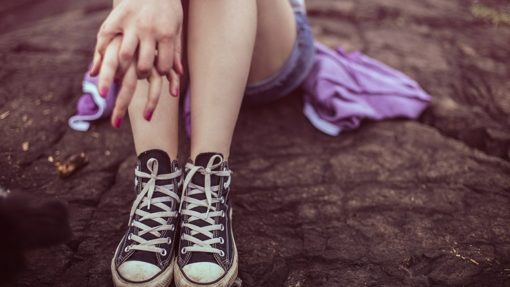 Мама омской школьницы заявила об изнасиловании дочери Мама омской школьницы заявила об изнасиловании дочери