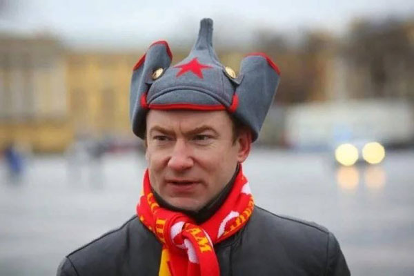 На Алтае чиновникам предложили ездить по селам с плохим интернетом и вслух зачитывать новости На Алтае чиновникам предложили ездить по селам с плохим интернетом и вслух зачитывать новости