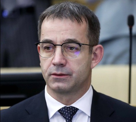 Гражданка подала в суд на актера Дмитрия Певцова за моральный ущерб и оскорбления | На актера Певцова подали в суд за моральный вред Гражданка подала в суд на актера Дмитрия Певцова за моральный ущерб и оскорбления | На актера Певцова подали в суд за моральный вред