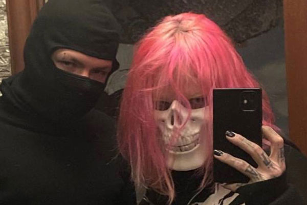 Инцидент в ТЦ Благовещенска: драка на фан-встрече тиктокера из-за эмо-аутфита Инцидент в ТЦ Благовещенска: драка на фан-встрече тиктокера из-за эмо-аутфита