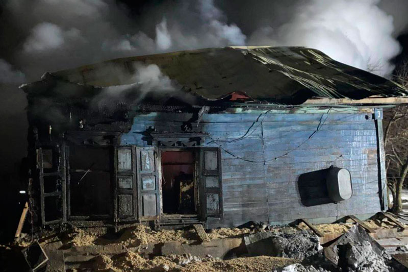 Пожар в Приамурье унес жизни четырех человек | В Приамурье в пожаре погибли четыре человека Пожар в Приамурье унес жизни четырех человек | В Приамурье в пожаре погибли четыре человека