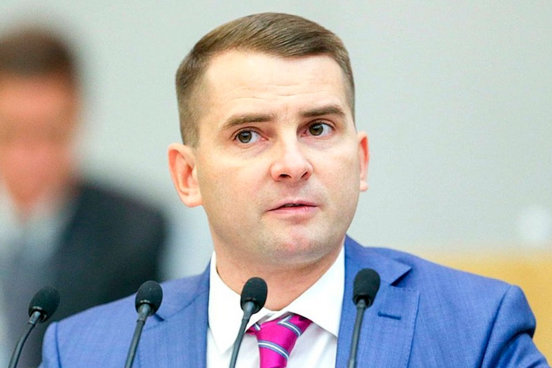 Депутат от ЛДПР раскрыл шокирующие детали об обмане дипфейками: «Могли убедить, что это министр!» | Депутат Нилов предлагает уголовную ответственность за дипфейки Депутат от ЛДПР раскрыл шокирующие детали об обмане дипфейками: «Могли убедить, что это министр!» | Депутат Нилов предлагает уголовную ответственность за дипфейки