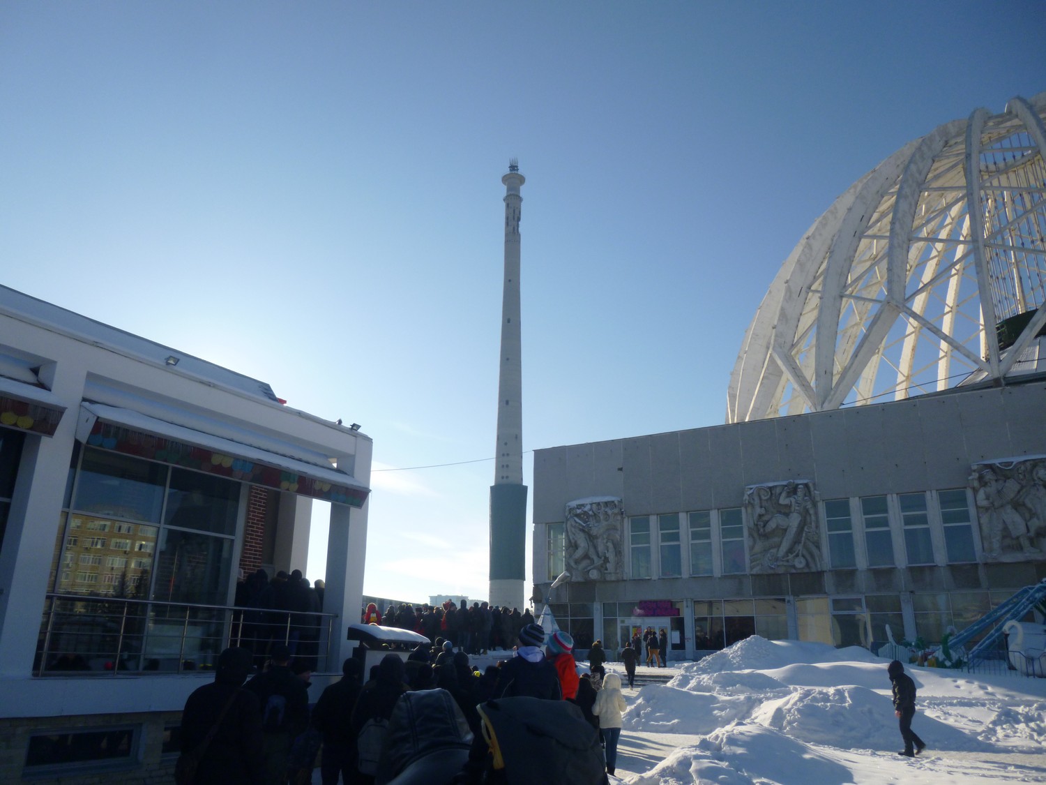 Екатеринбург остался без телебашни. За взрывом наблюдали сотни тысяч горожан . ФОТО, ВИДЕО