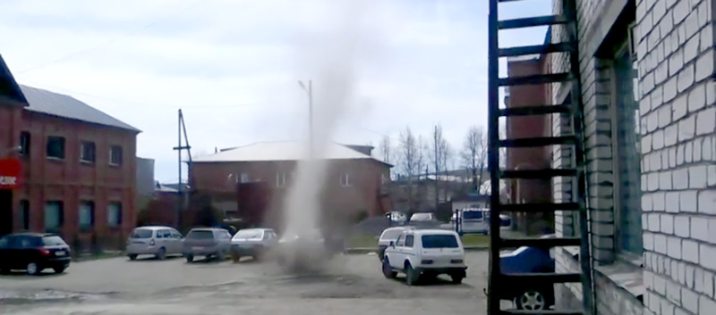 Смерч на Среднем Урале в канун Дня Победы Смерч на Среднем Урале в канун Дня Победы