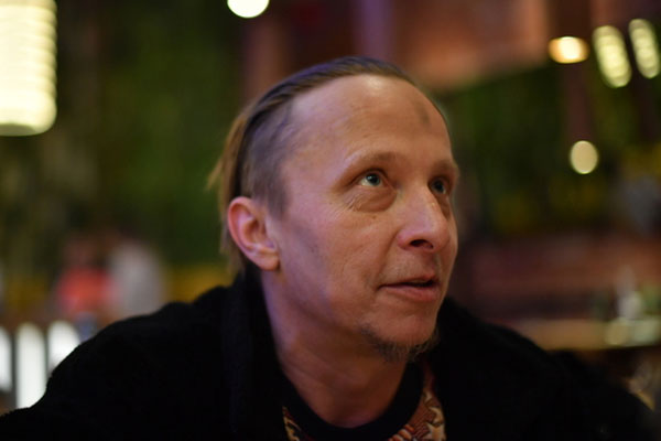 Иван Охлобыстин предположил, чего испугались уехавшие из России звезды Иван Охлобыстин предположил, чего испугались уехавшие из России звезды