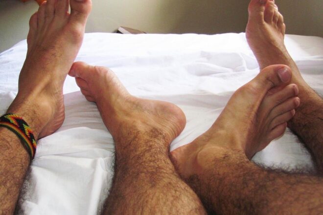 Любовная пара геев ушла из жизни, оставив записку своим семьям Любовная пара геев ушла из жизни, оставив записку своим семьям