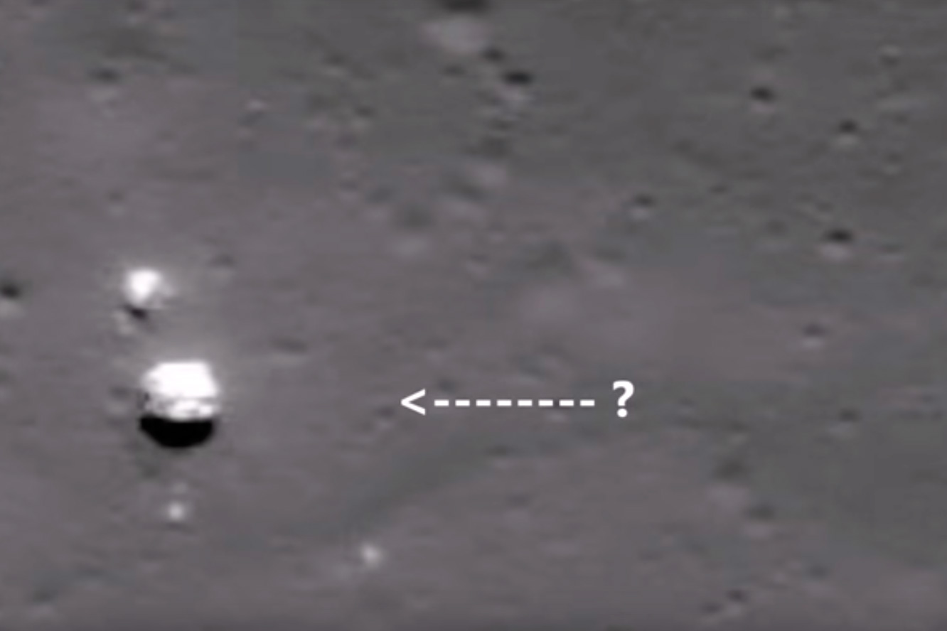 Учёные NASA нашли на снимке Луны "парящий дом пришельцев". ВИДЕО Учёные NASA нашли на снимке Луны "парящий дом пришельцев". ВИДЕО