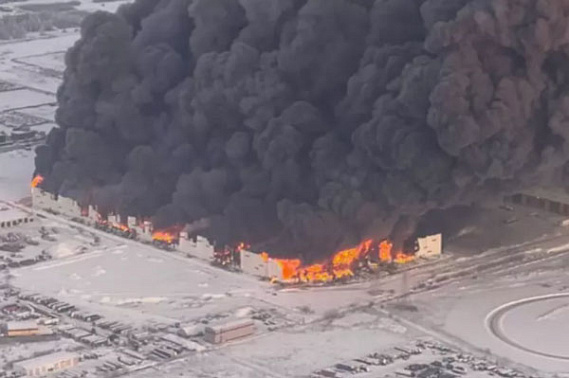 В Петербурге задержали 21-летнего парня, который хвастался, что поджёг склад в Шушарах В Петербурге задержали 21-летнего парня, который хвастался, что поджёг склад в Шушарах