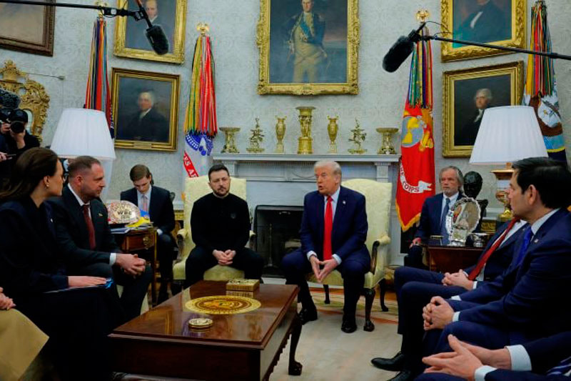 Великобритания требует от Зеленского «наладить отношения» с Трампом, чтобы продолжить переговоры о мире | Великобритания требует от Зеленского извинений перед Трампом Великобритания требует от Зеленского «наладить отношения» с Трампом, чтобы продолжить переговоры о мире | Великобритания требует от Зеленского извинений перед Трампом