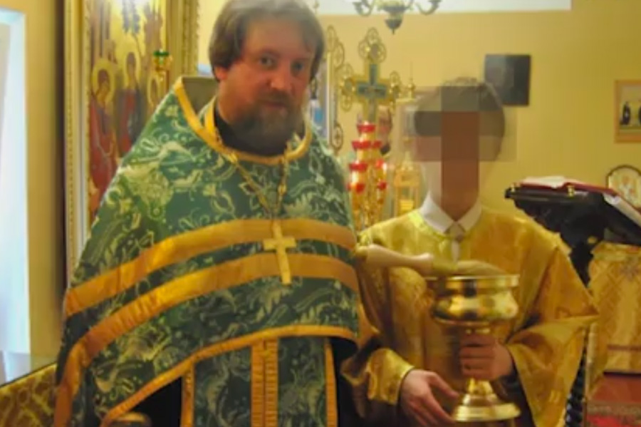 Петербургский священник поехал за проститутками вместо тура по монастырям