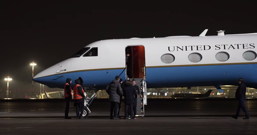 Александр Винник прибыл в Россию в рамках обмена с США. Видео | Появились первые кадры прибытия Винника в Россию