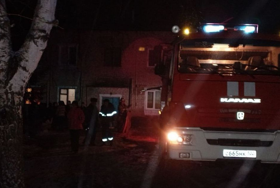 Пятеро детей погибли во время пожара в Башкирии | В Башкирии при пожаре в жилом доме погибло шесть человек Пятеро детей погибли во время пожара в Башкирии | В Башкирии при пожаре в жилом доме погибло шесть человек