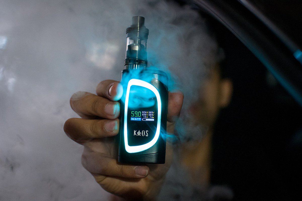 Минпромторг предлагает приравнять электронные сигареты к обычным Минпромторг предлагает приравнять электронные сигареты к обычным