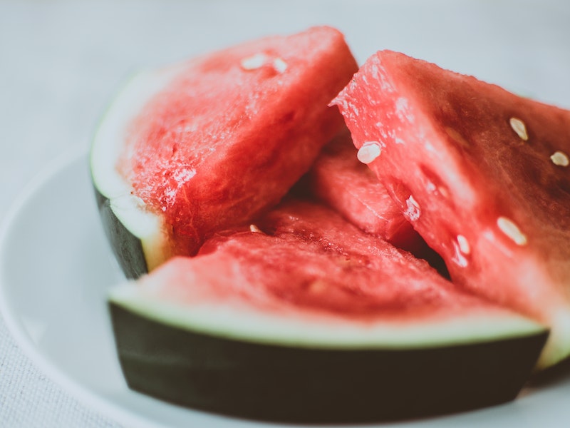 Россиянам рассказали, можно ли есть арбузы в мае | Эксперт Новосёлов призвал избегать несезонных арбузов из-за риска отравления Россиянам рассказали, можно ли есть арбузы в мае | Эксперт Новосёлов призвал избегать несезонных арбузов из-за риска отравления