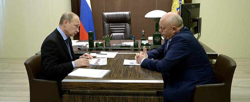 Путин принял досрочную отставку губернатора Омской области Путин принял досрочную отставку губернатора Омской области