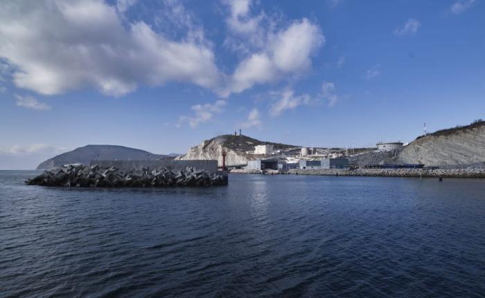 В Черном море произошел разлив нефти при перегрузке танкера у Новороссийска | КТК приостановил работу причала после разлива нефти у Новороссийска В Черном море произошел разлив нефти при перегрузке танкера у Новороссийска | КТК приостановил работу причала после разлива нефти у Новороссийска