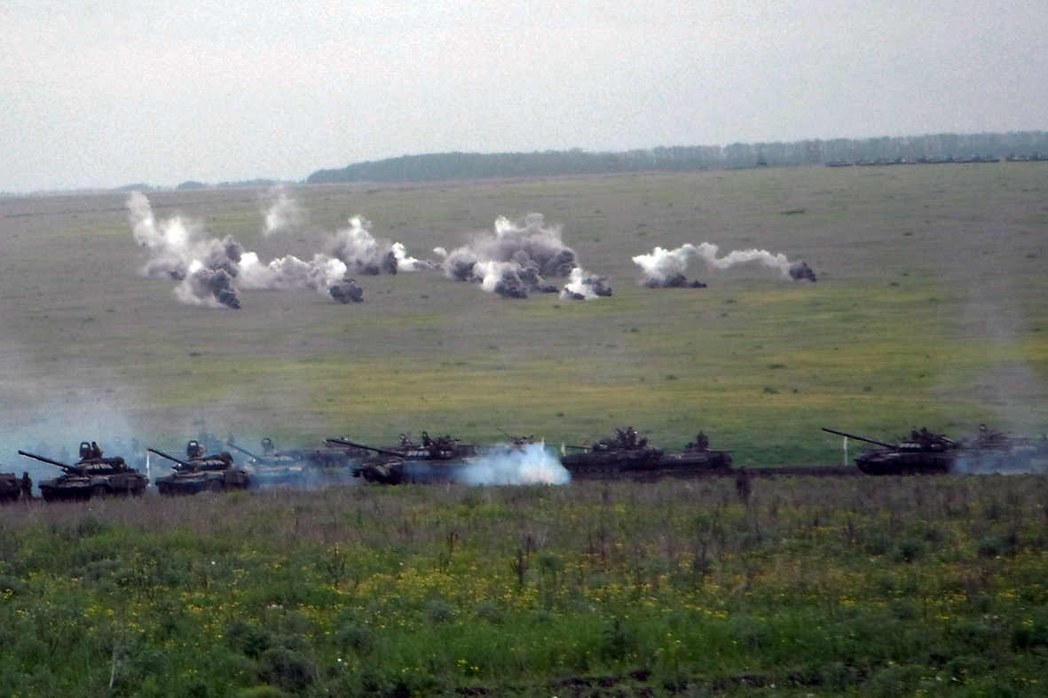 Подразделения самарской армии отработали задачи маневренной обороны в сочетании с засадными действиями на Тоцком полигоне Подразделения самарской армии отработали задачи маневренной обороны в сочетании с засадными действиями на Тоцком полигоне