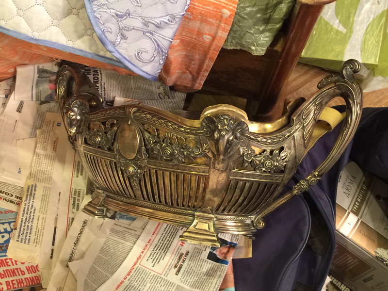 В Москве оперативники задержали троих подозреваемых в хищении уникального чайного сервиза Фаберже