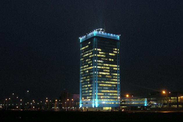 «АвтоВАЗ» снизил убытки почти в семь раз