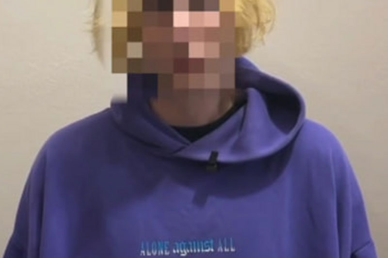 Сожжение Библии на мангале в Ставрополье: что известно | Спалившие Новый Завет подростки извинились на камеру