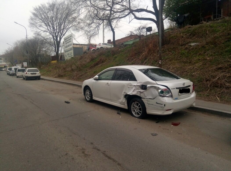 Полиция проводит проверку по факту ДТП в Первореченском районе Владивостока Полиция проводит проверку по факту ДТП в Первореченском районе Владивостока