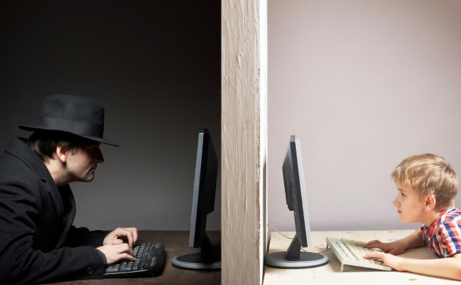 Мошенники используют темы экзаменов и отпусков для новых схем обмана | Депутат Коркин объяснил, как распознать фальшивые сайты с билетами и ответами на ЕГЭ