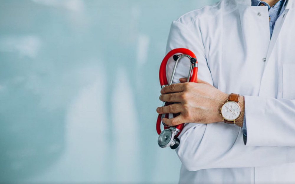 В Петербурге выявили оспу обезьян: риск завоза в РФ — высокий уже сейчас | Роспотребнадзор предупредил о риске оспы обезьян