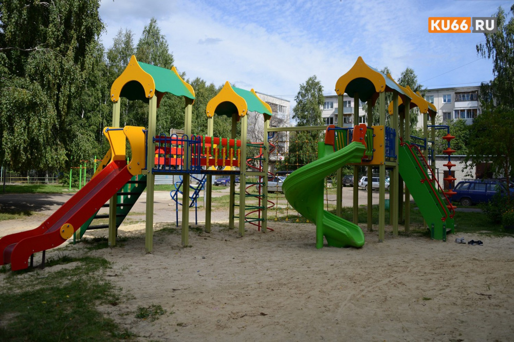 Подростки избили девочку и сняли это на видео в детском лагере на Камчатке | Подростки избили девочку в детском лагере на Камчатке Подростки избили девочку и сняли это на видео в детском лагере на Камчатке | Подростки избили девочку в детском лагере на Камчатке