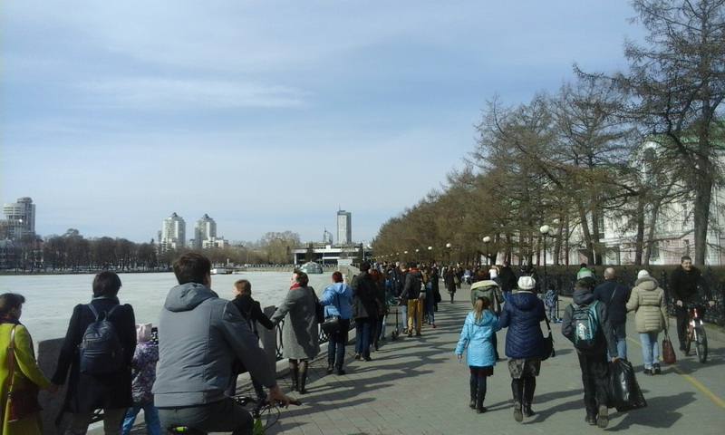 В Екатеринбурге продолжаются споры по строительству Храма на городском пруду В Екатеринбурге продолжаются споры по строительству Храма на городском пруду
