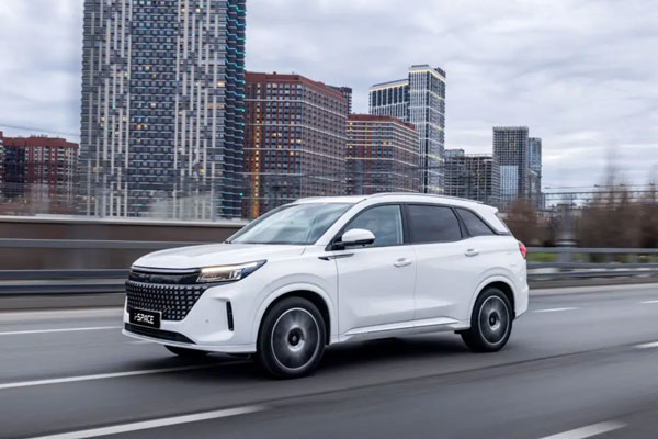 Презентовали гибридный кроссовер Evolute i-Space | Состоялась презентация гибридного паркетника Evolute i-Space за 3 млн рублей