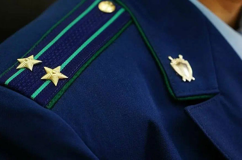 Путин освободил от должностей пяти руководителей Генпрокуратуры | Путин уволил пятерых руководителей Генпрокуратуры Путин освободил от должностей пяти руководителей Генпрокуратуры | Путин уволил пятерых руководителей Генпрокуратуры