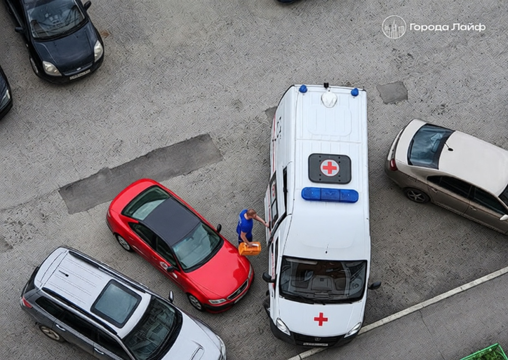 Работникам скорой помощи хотят разрешить досрочную пенсию — новый законопроект в Госдуме |  Медики скорой могут выйти на пенсию раньше: новый законопроект