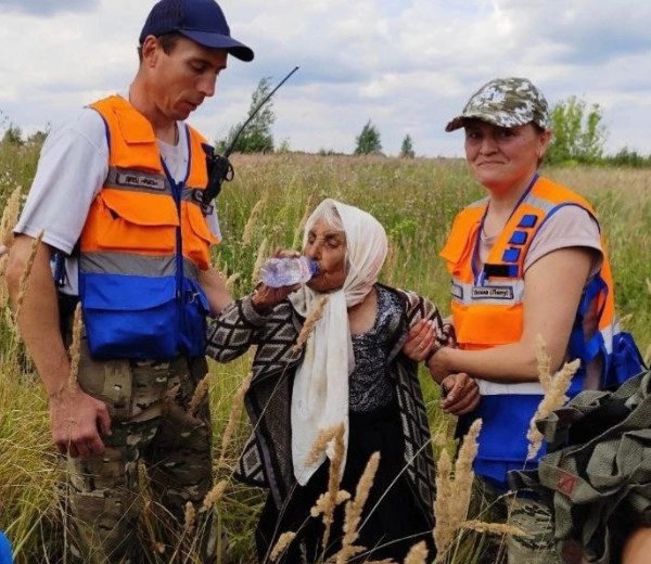 110-летнюю жительницу Нижегородской области нашли живой после трех дней поисков | 110-летняя бабушка потерялась в лесу и чудом нашлась живой 110-летнюю жительницу Нижегородской области нашли живой после трех дней поисков | 110-летняя бабушка потерялась в лесу и чудом нашлась живой