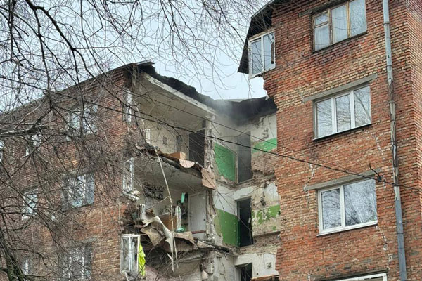 В Ростове-на-Дону обрушился подъезд многоэтажного дома В Ростове-на-Дону обрушился подъезд многоэтажного дома