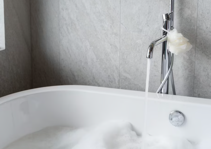 В Крыму подросток насмерть отравился угарным газом, принимая ванну В Крыму подросток насмерть отравился угарным газом, принимая ванну