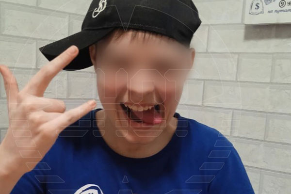 Приревновал подругу! Семиклассник избил друга гантелью и порезал ножом Приревновал подругу! Семиклассник избил друга гантелью и порезал ножом