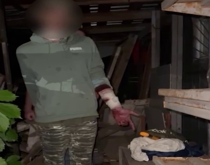16-летний подросток напал на школьниц с молотком и перцовым баллончиком: возбуждено уголовное дело | В Подмосковье подросток напал на школьниц с молотком 16-летний подросток напал на школьниц с молотком и перцовым баллончиком: возбуждено уголовное дело | В Подмосковье подросток напал на школьниц с молотком