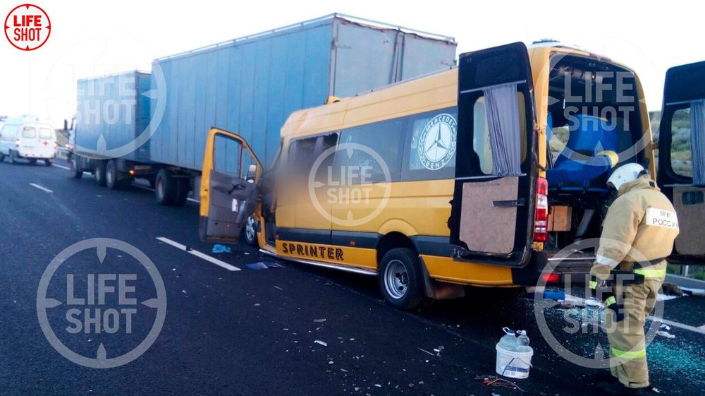 В ДТП с маршруткой в Крыму погибли восемь человек