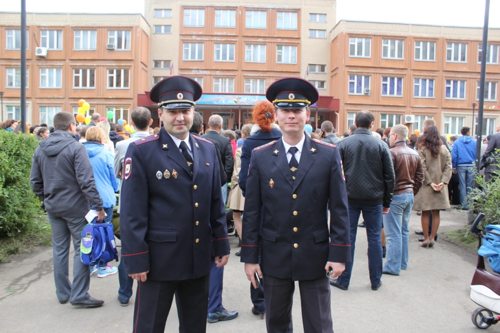 Линейки в «День знаний» прошли в Тюмени без происшествий Линейки в «День знаний» прошли в Тюмени без происшествий