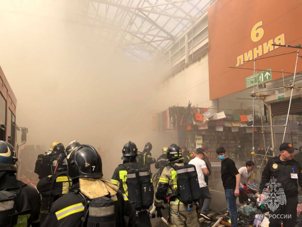 Пожар на рынке "Садовод" Пожар на рынке "Садовод"