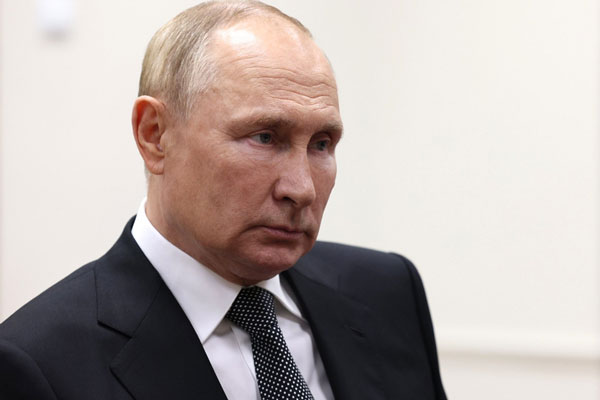 Путин предложил продлить программу семейной ипотеки до 2030 года Путин предложил продлить программу семейной ипотеки до 2030 года